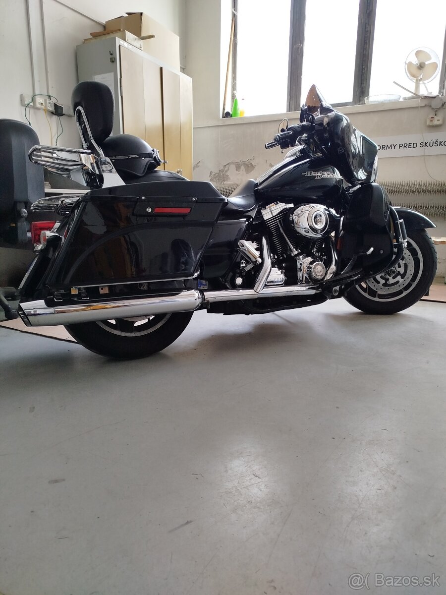 HARLEY DAVIDSON STREED GLIDE FLHX - 3