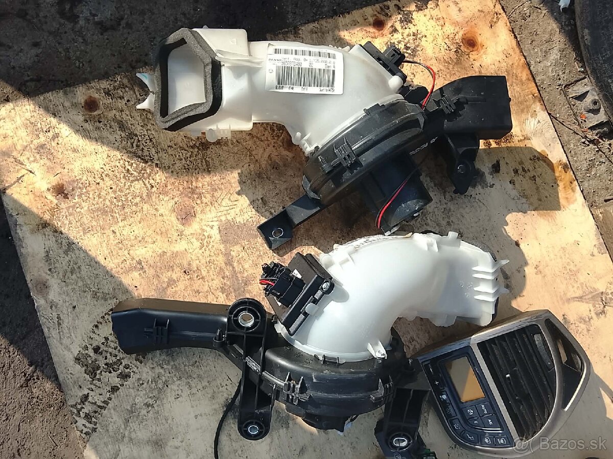 Predám ND Citroen C4 Grand
R.v.2007 - 3