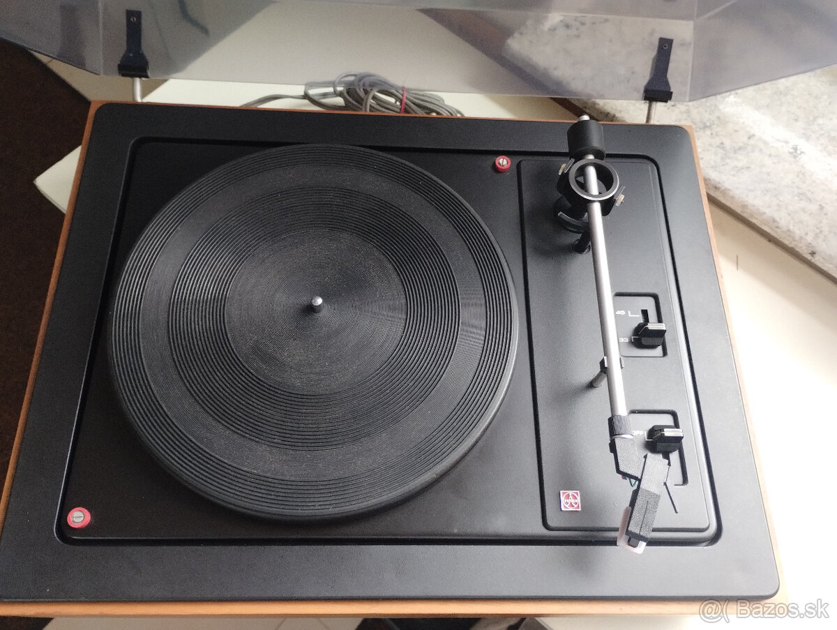 Predám gramofon TESLA NC 160 - 3