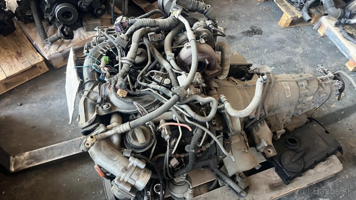 Motor Audi 3,0TDi 171kw kód: ASB - 3