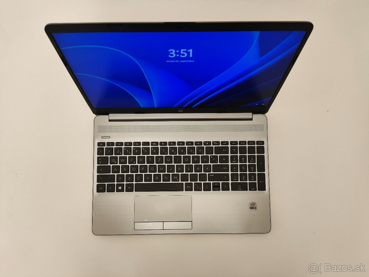 HP 250 G8 | i5-1035G1 | 8 GB RAM | 256 GB SSD - 3