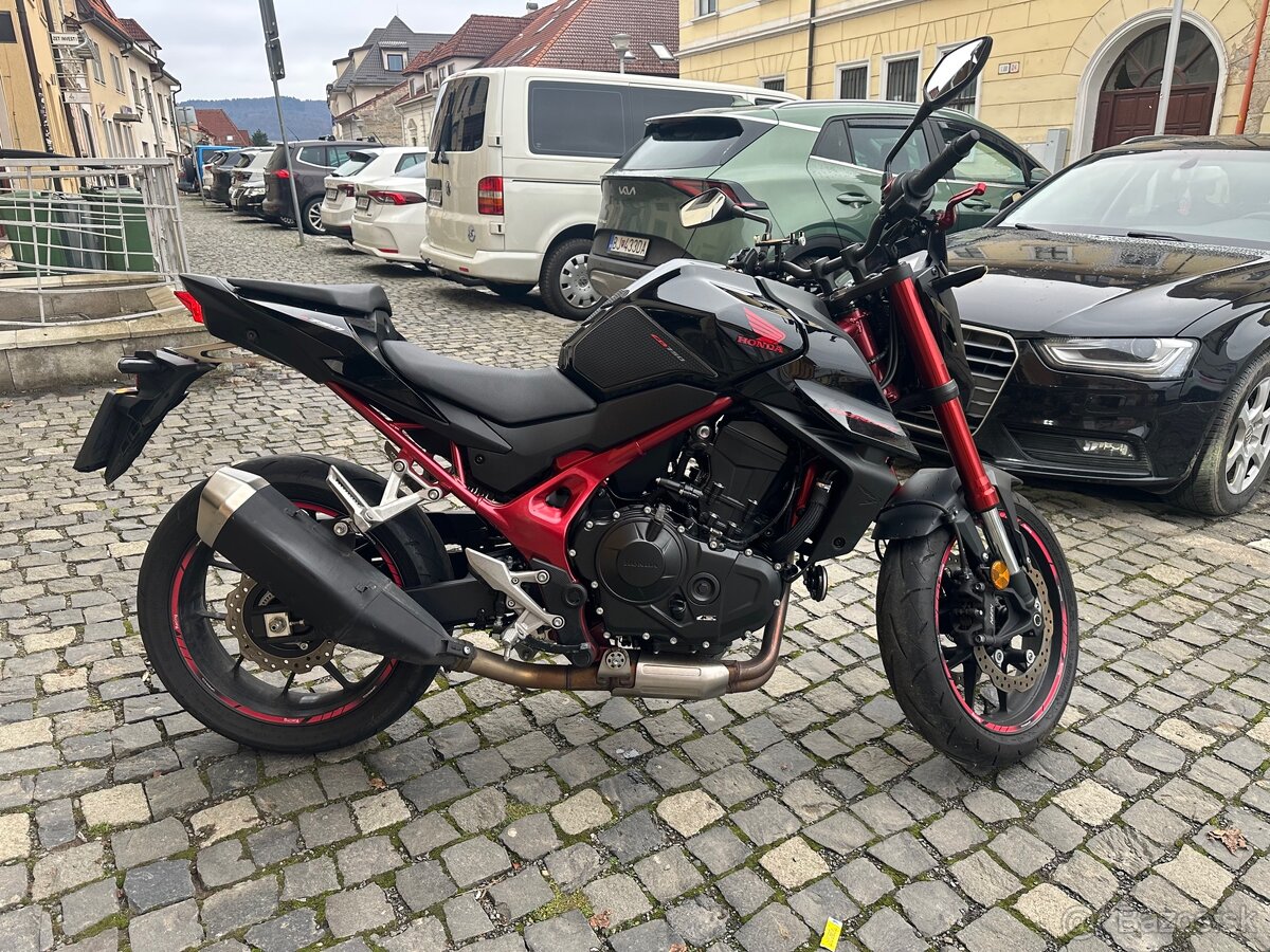 Honda Hornet 750cc r.v 2024, 13875km - 3