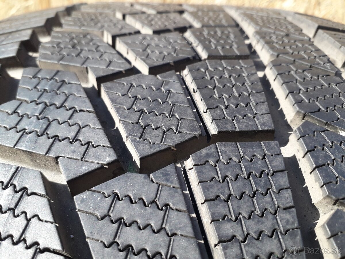 255/40 r20 zimne pneumatiky - 3