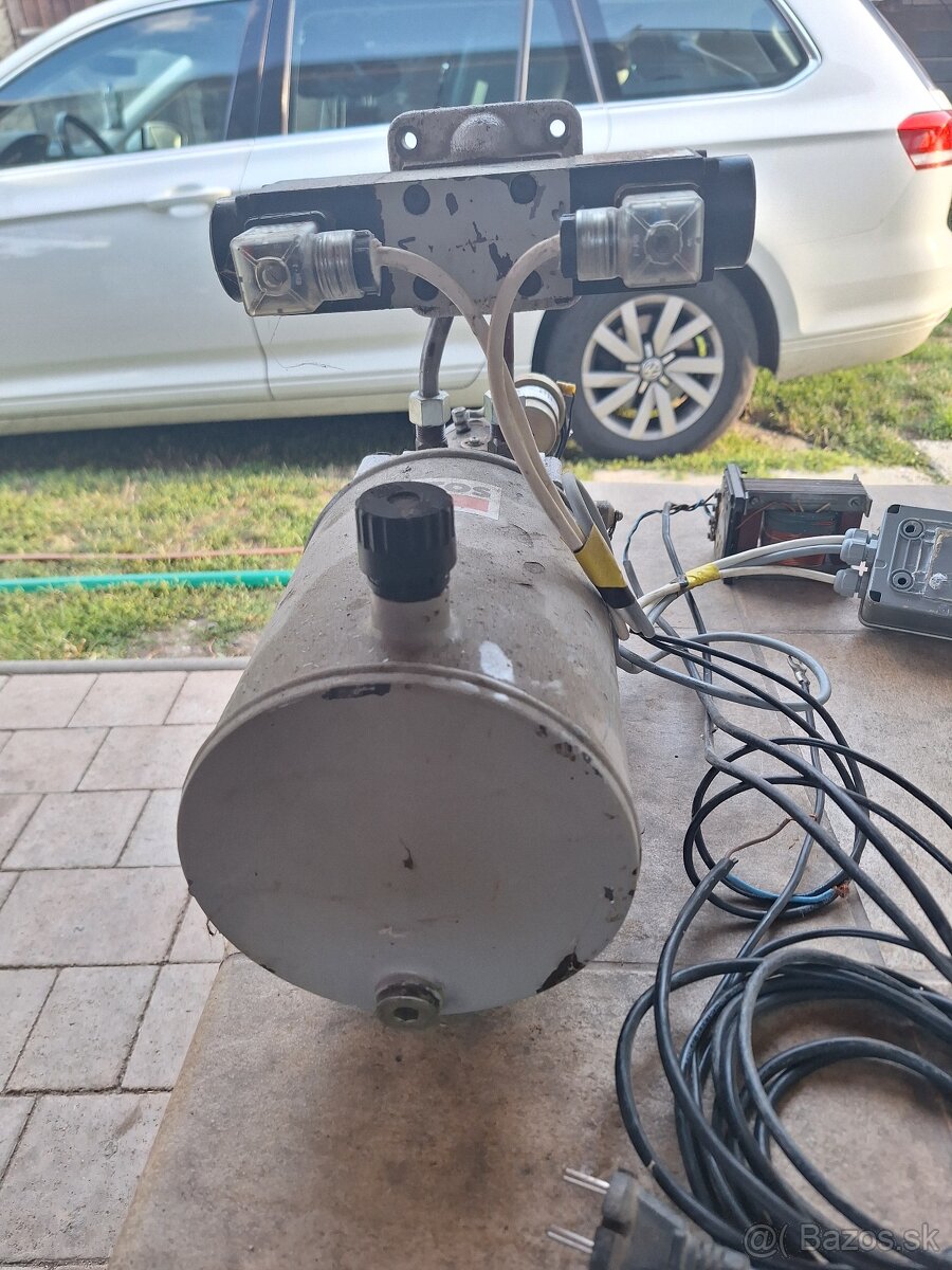 Hydraulicky agregat 24v. - 3