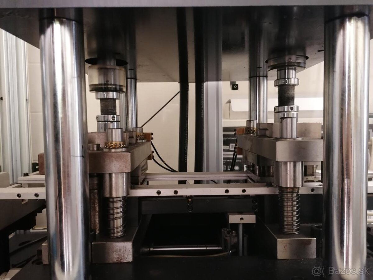 Vysekávací stroj Beijing YC Digittech YCK-2A (6336) - 3