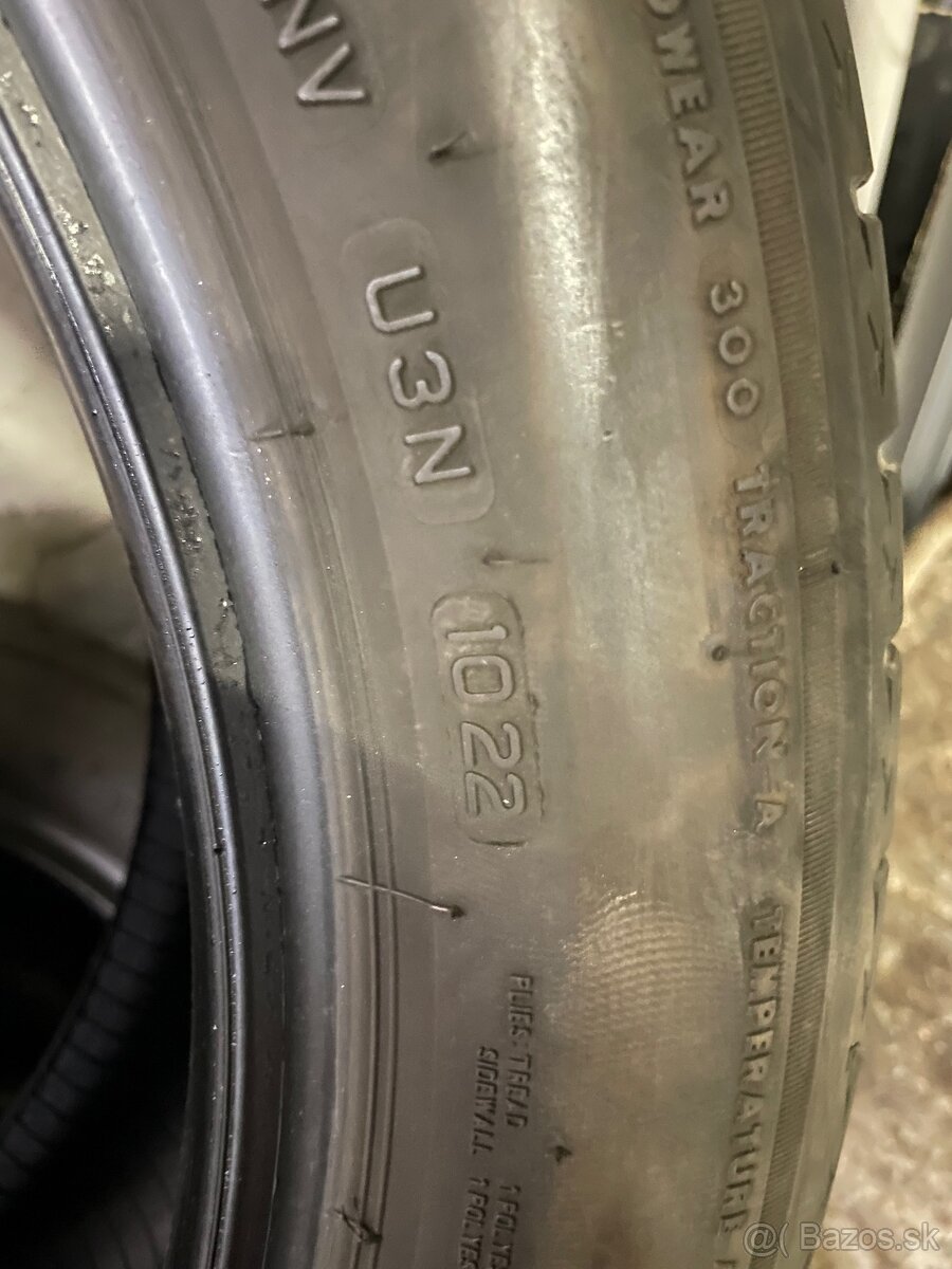 Bridgestone alenza 235/50 r19 - 3