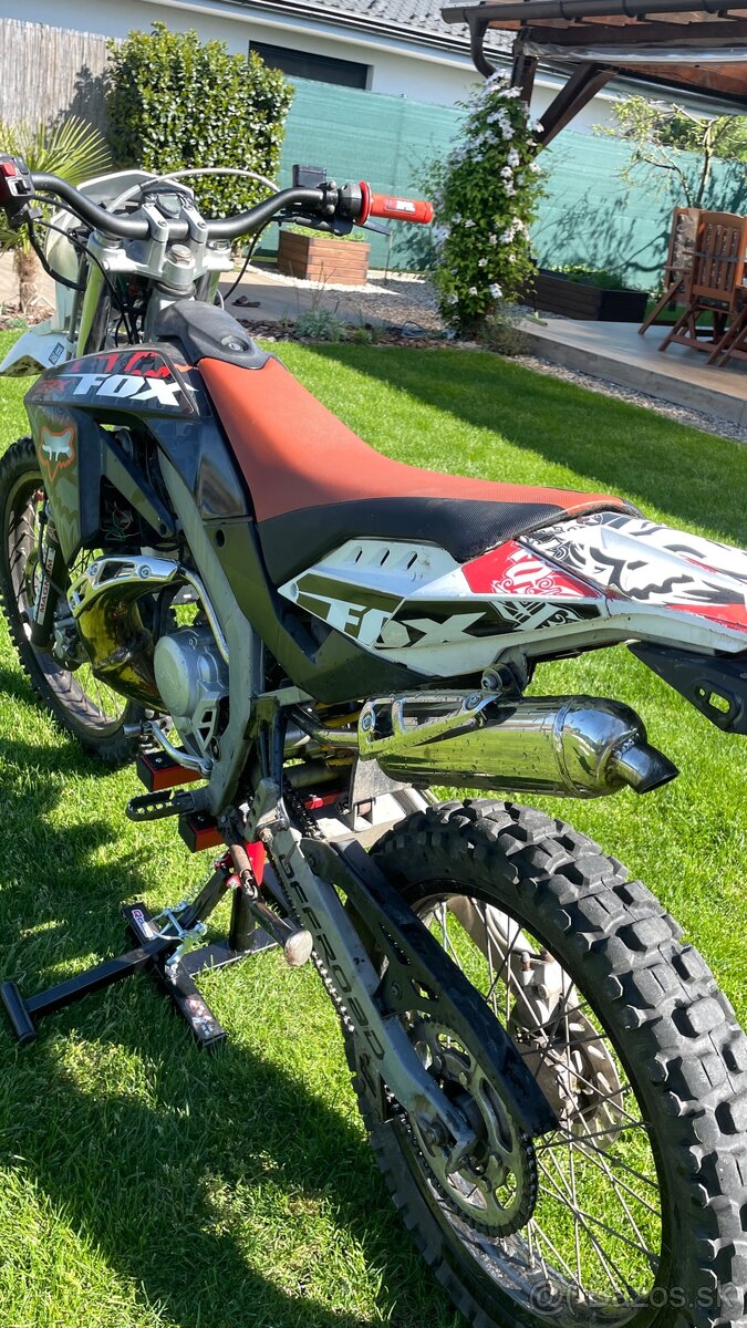 Aprilia rx50 2010