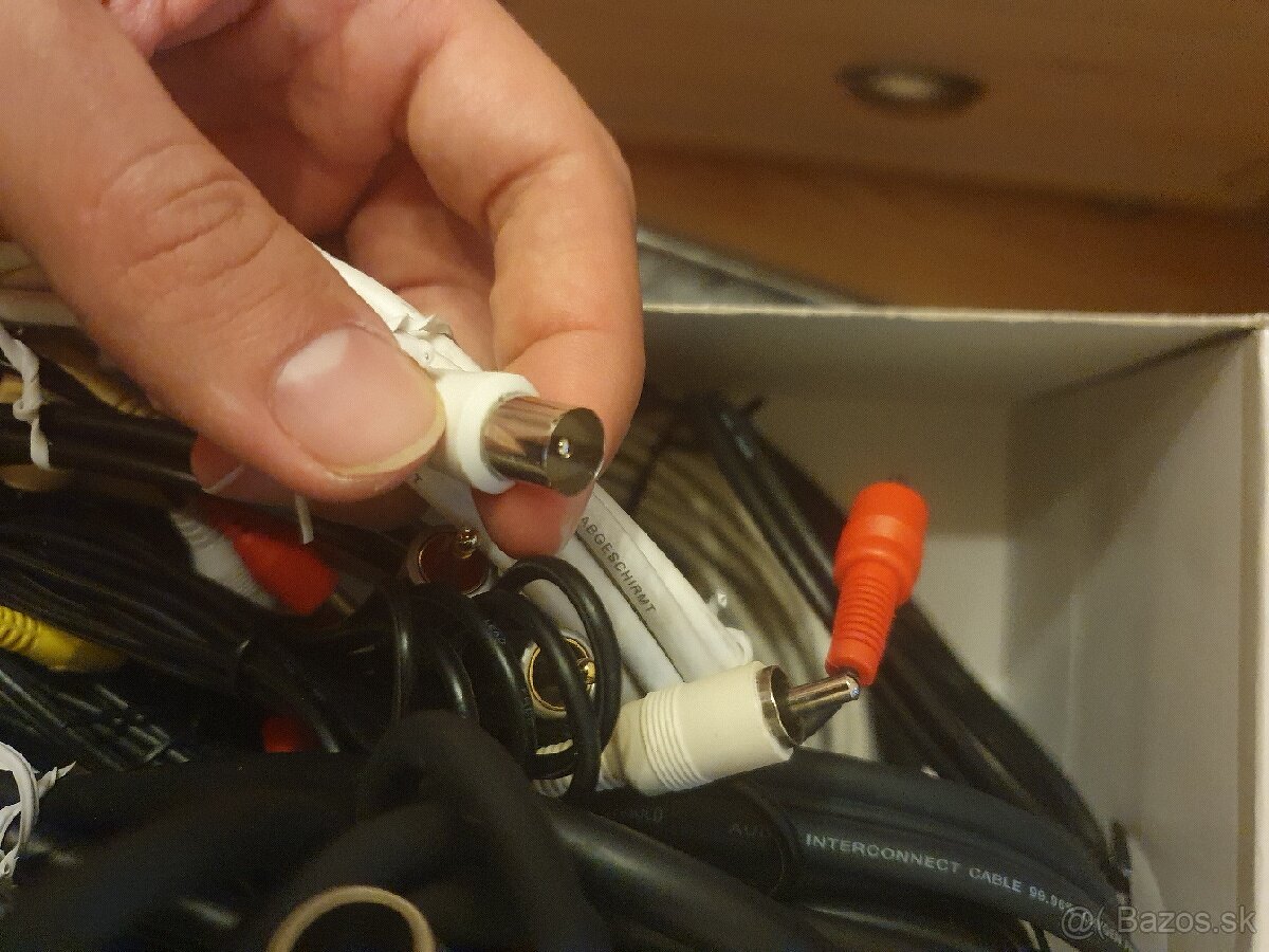 Rôzne audio a video káble - 3