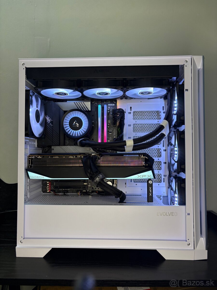 HERNÝ PC – i9 14900K | RX 9070 XT | 1300W | Záruka - 3