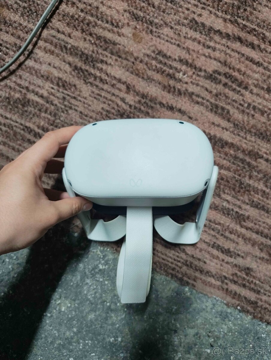 Predám Meta Quest 2 + Kiwi kábel grátis - 3