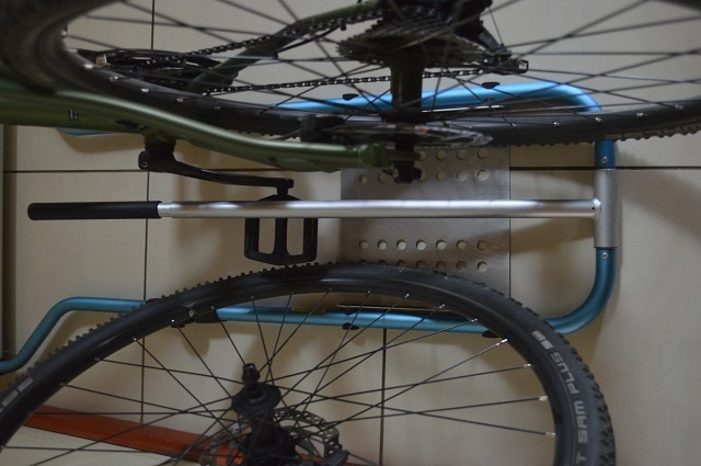 predam svajciarsky interierovy nosic na bicykle - 3