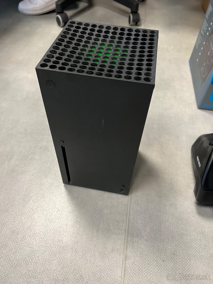 Xbox X + Volant Logitech G923 + hry - 3