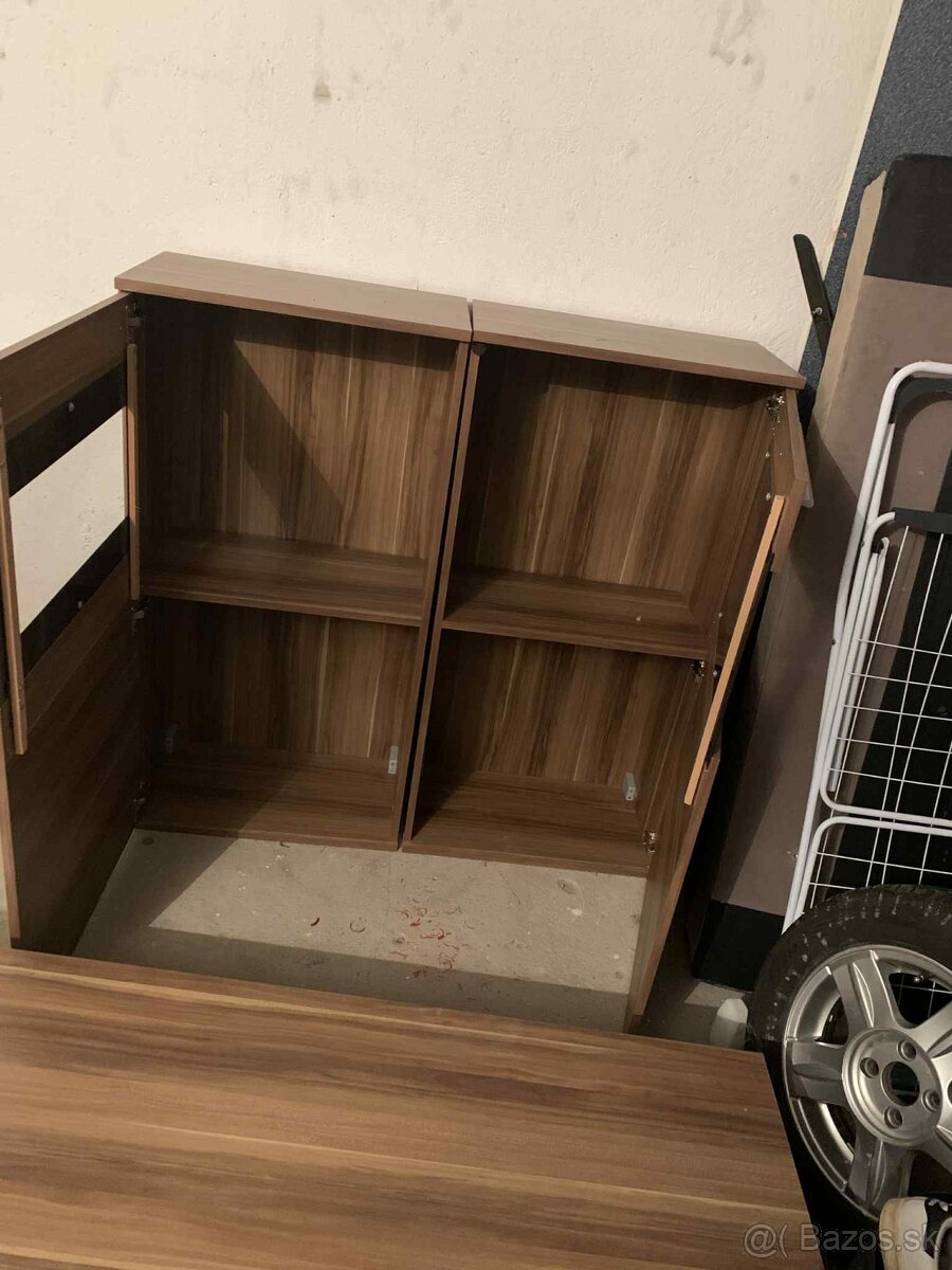 Hneda Obyvacia Stena - 3