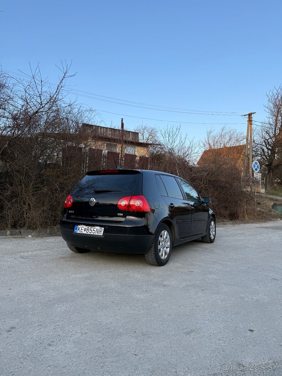 Volkswagen Golf 5 1.9TDi - 3