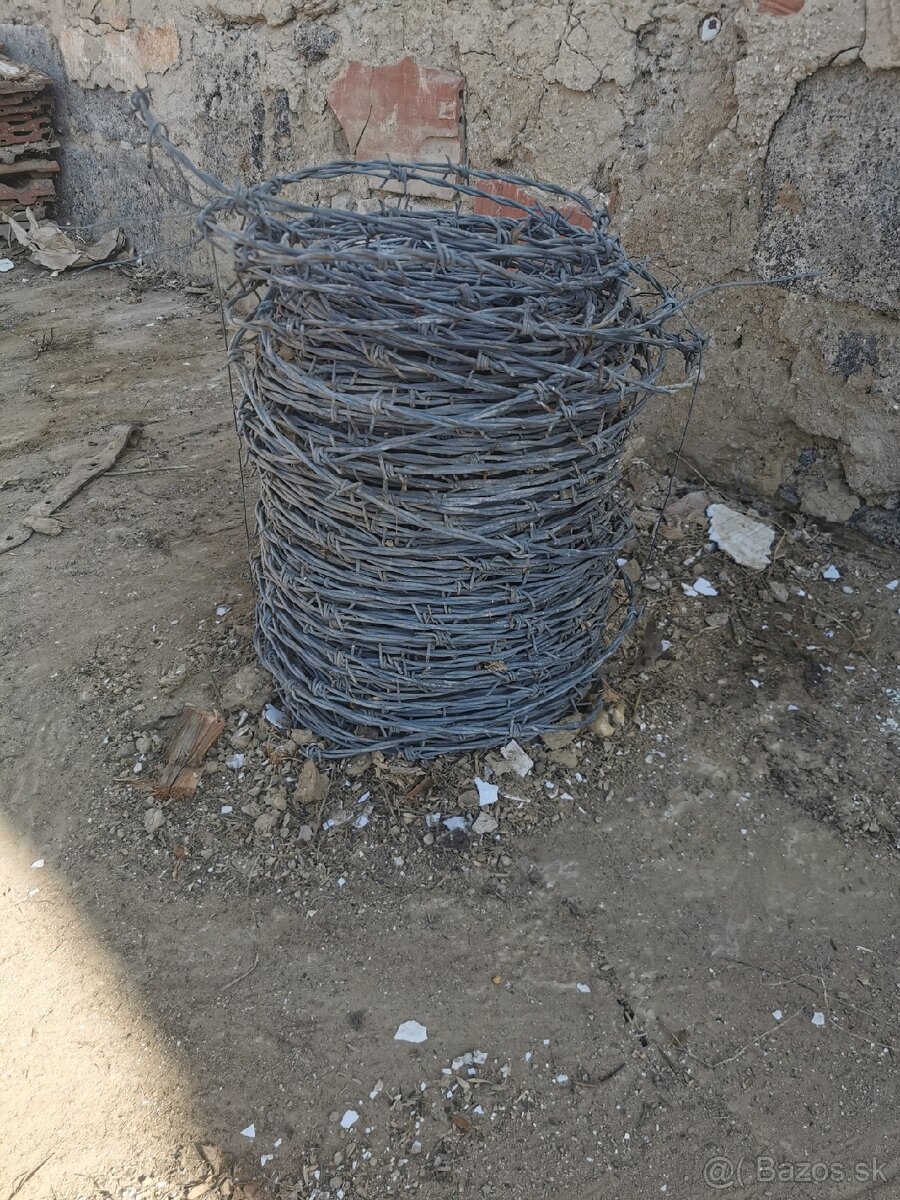 Ostnatý drôt - 3