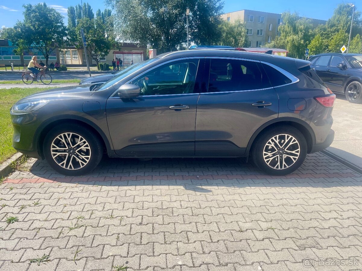 Predám FORD KUGA Plugin Hybrid, možný odpočet DPH - 3