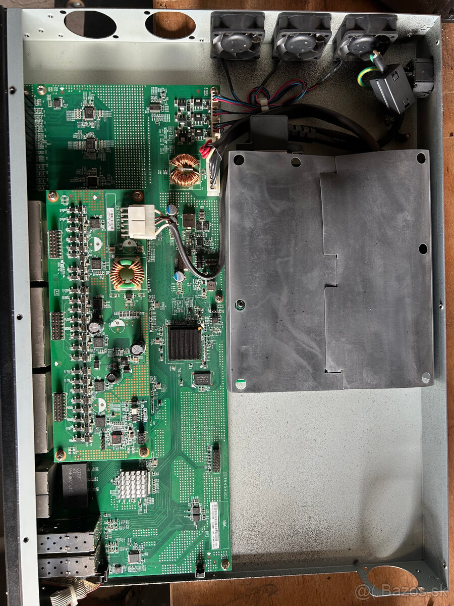 Predám POE Switch Zyxel GS2210-24HP - 3