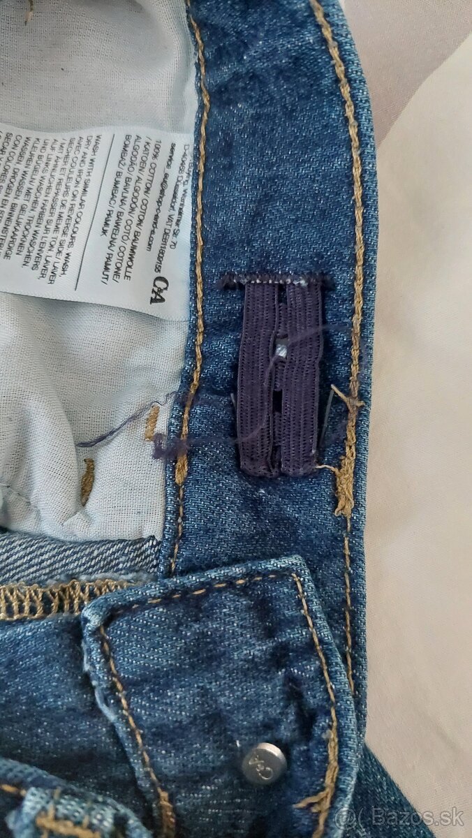 Široké rifle CA, HM čierne kapsáče a tmavo modré noh. - 3