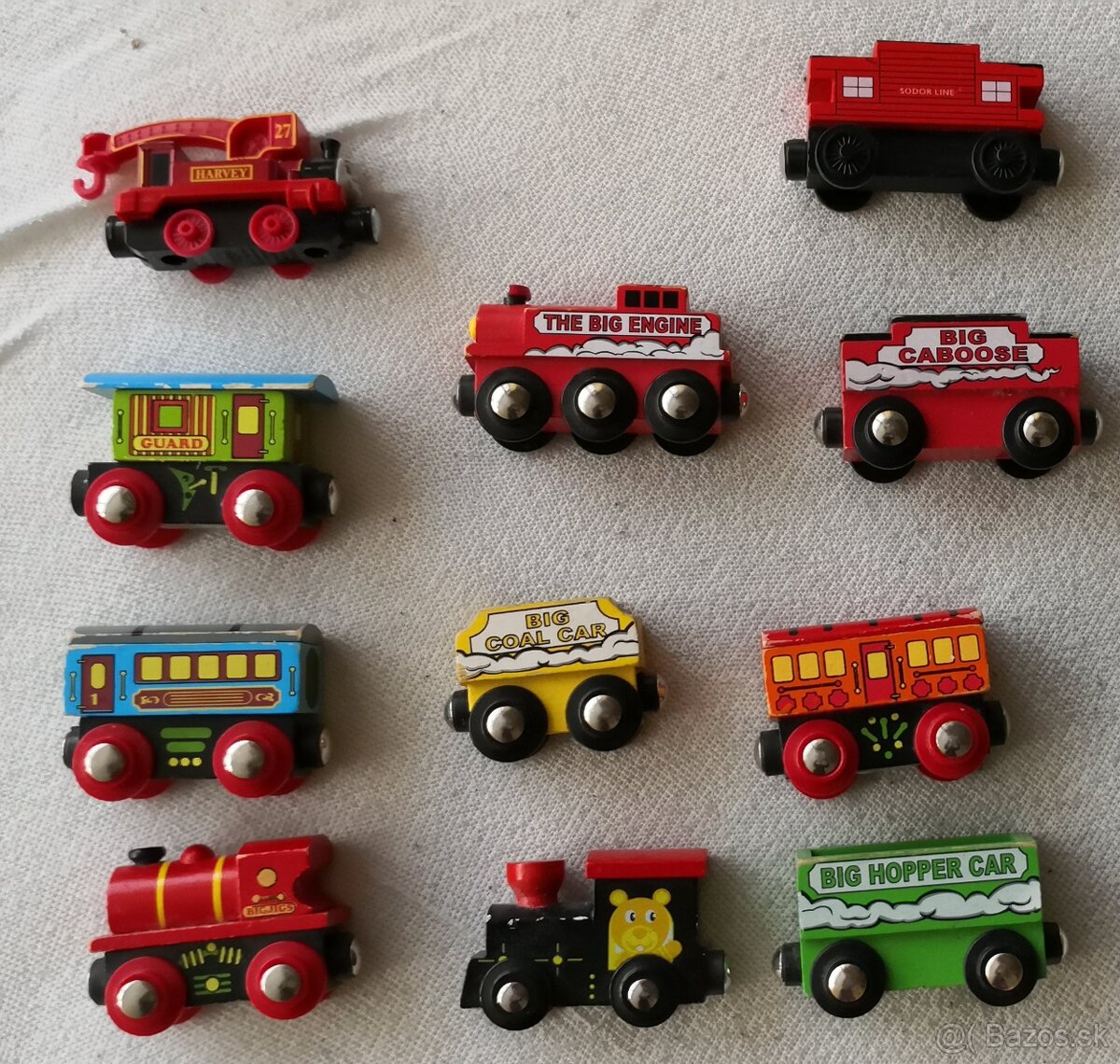 predam drevenu zeleznicu a original vlaciky Tomas the Train - 3