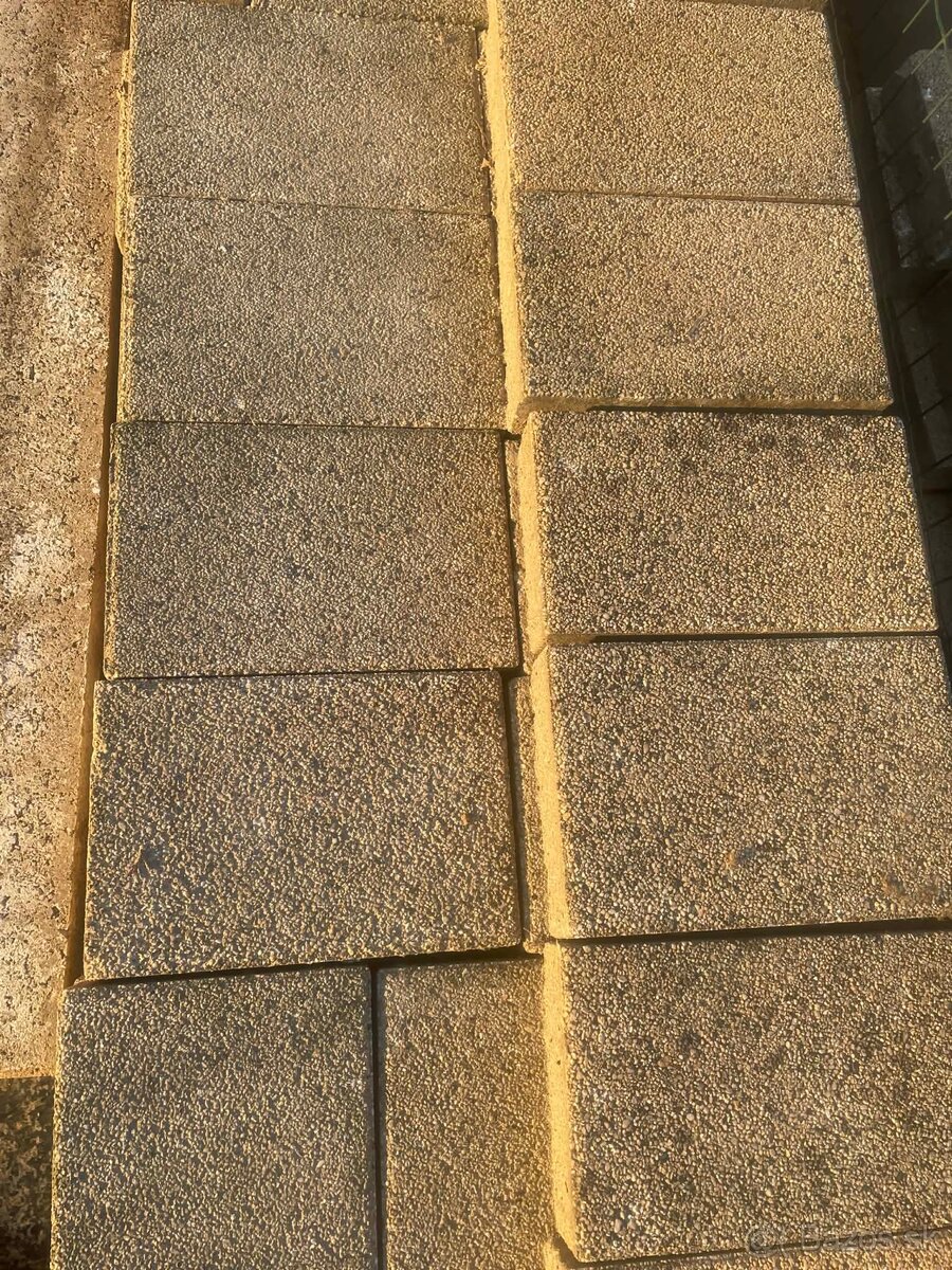 Mrazuvzdorná, protišmyková dlažba - 3