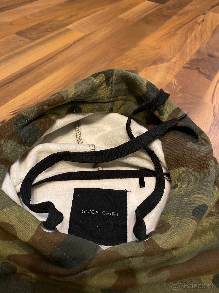 Málo používané pánske mikiny s kapucňou, veľ. M - 3