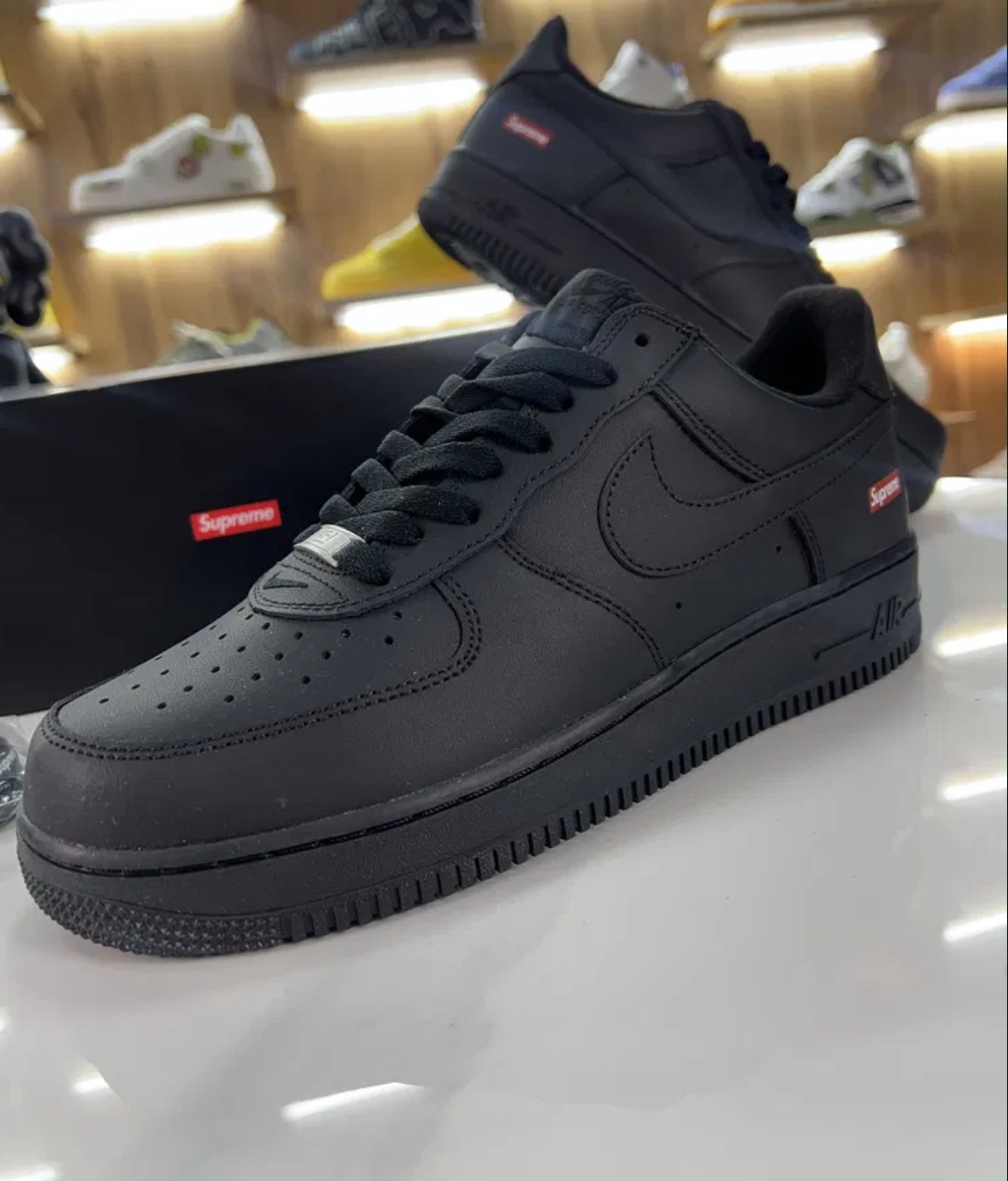 Nike Air Force 1 Supreme - 3
