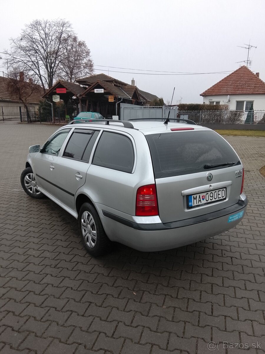 Škoda Octavia - 3