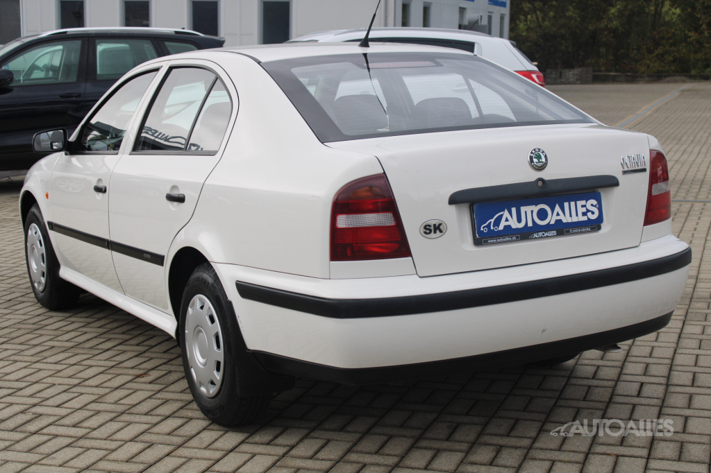Škoda Octavia 1,4 MPi 44 kW LX - 3