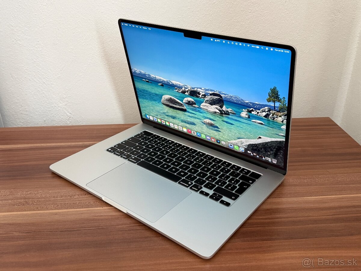  Apple MacBook Air 15" M4 - Silver - 3
