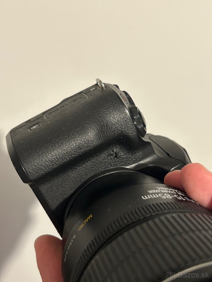 Canon Eos M50 + Canon EF-S 15-85 IS USM - 3