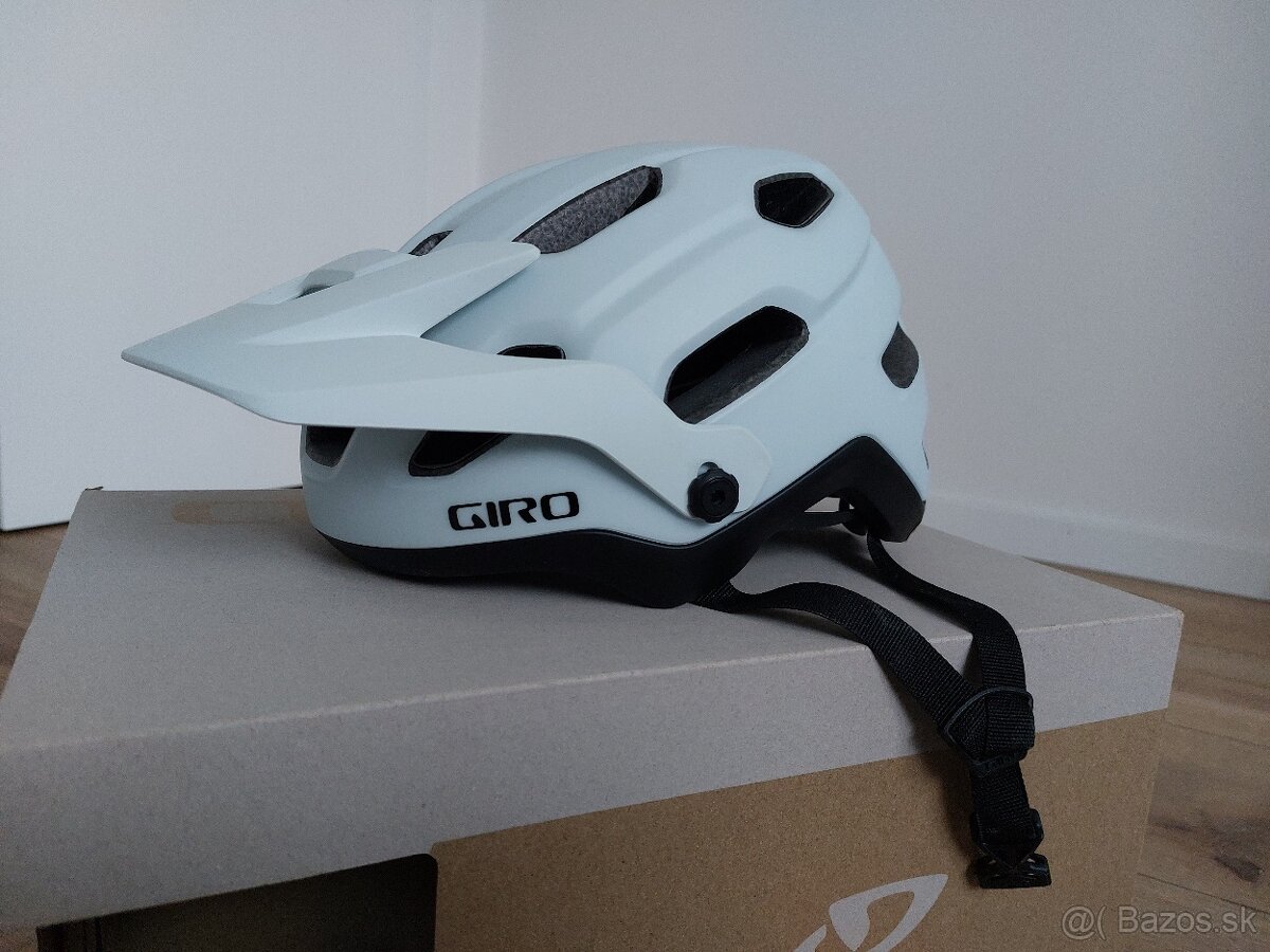 Prilba GIRO Source MIPS Mat Chalk - 3