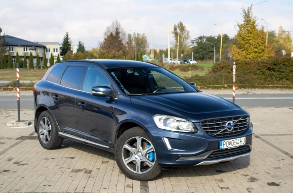 VOLVO XC60 (2015) - 3