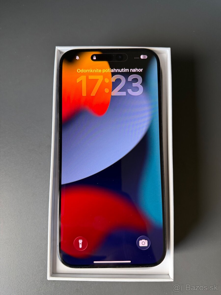 iPhone 15 Pro Max 256 GB - 3