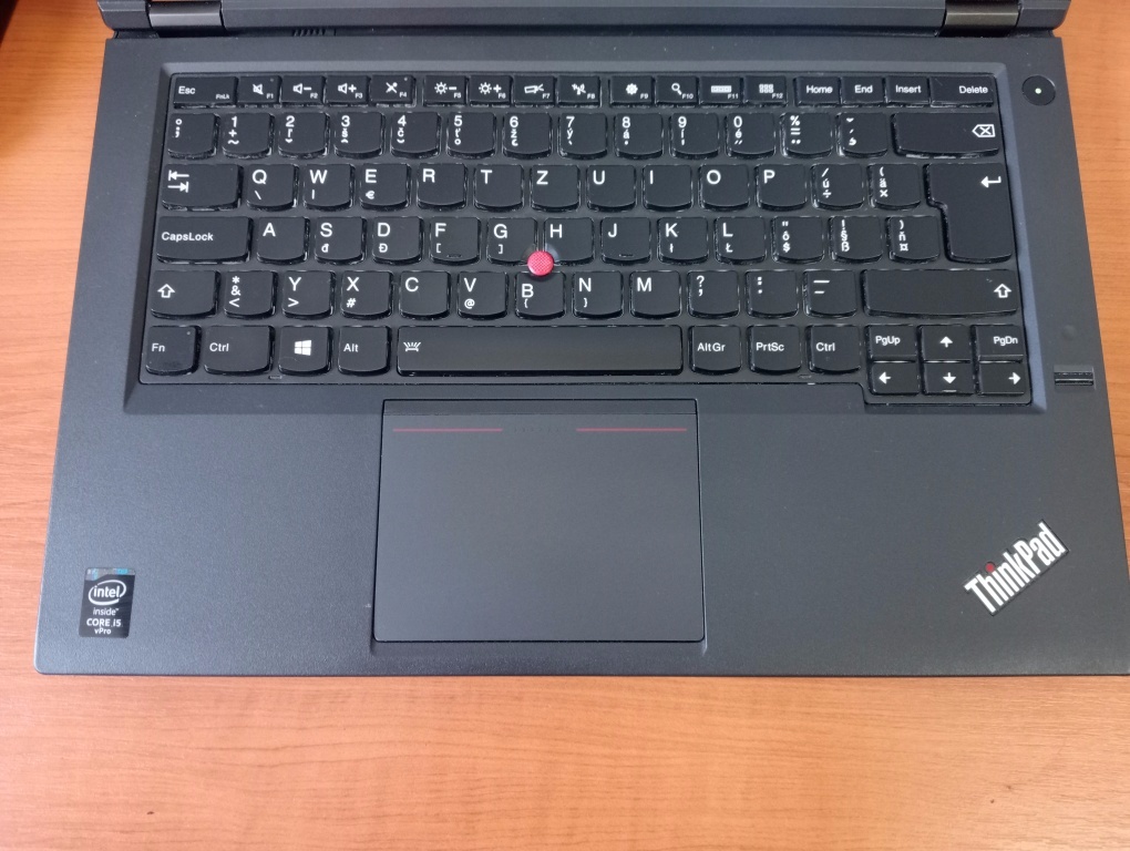 Lenovo Thinkpad T440p , Windows 10 , Intel core i5 , 8gb ram - 3