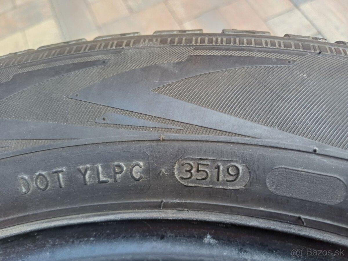 Zimné pneu Nokian 195/60/16-89H - 3