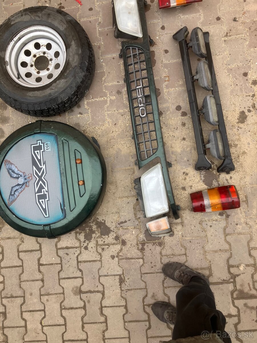 Kryt rezervy rezerva Opel Frontera - 3