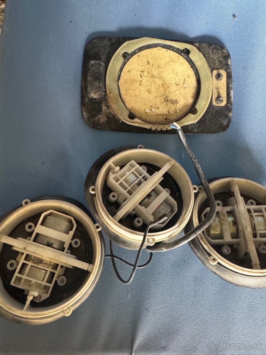 Bmw e34 zadne kufrové svetlá - 3