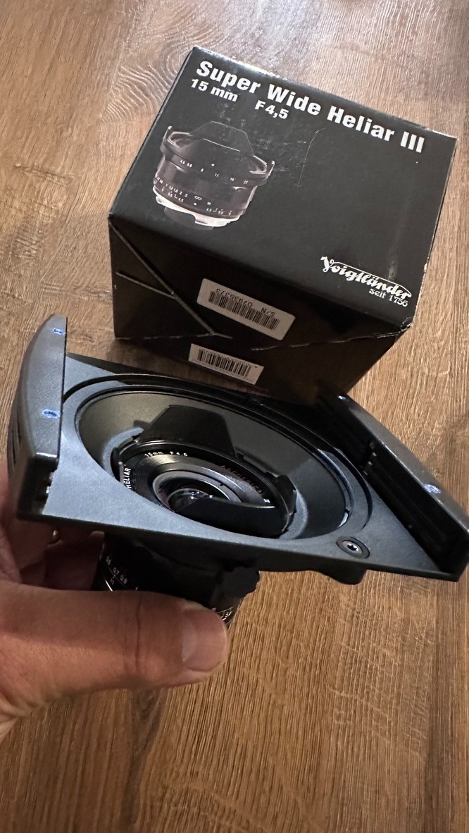 Predám Voigtländer 15mm F4,5 - 3