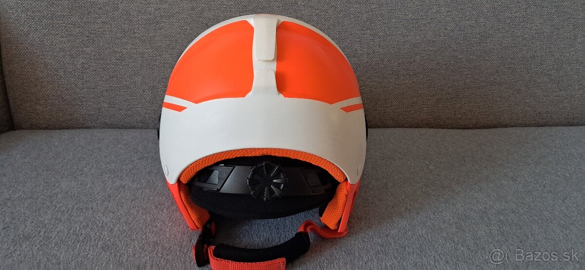 Lyžiarska prilba so štítom - 3