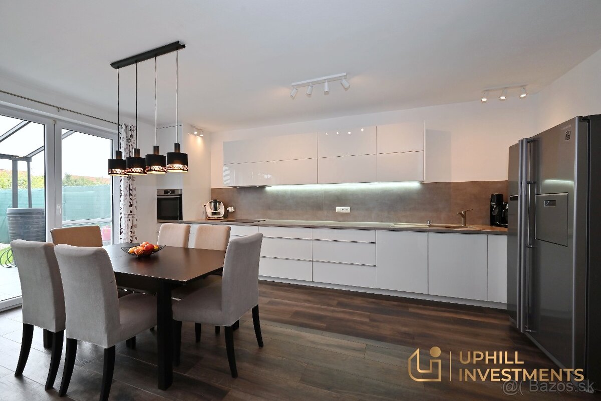 5i dom v radovej zástavbe, Lipová Bernolákovo. Znížená cena - 3