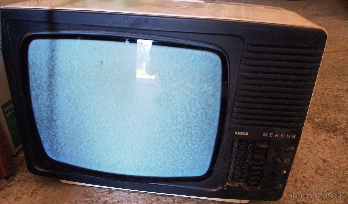 Predám prenosný televízor Merkur - 3