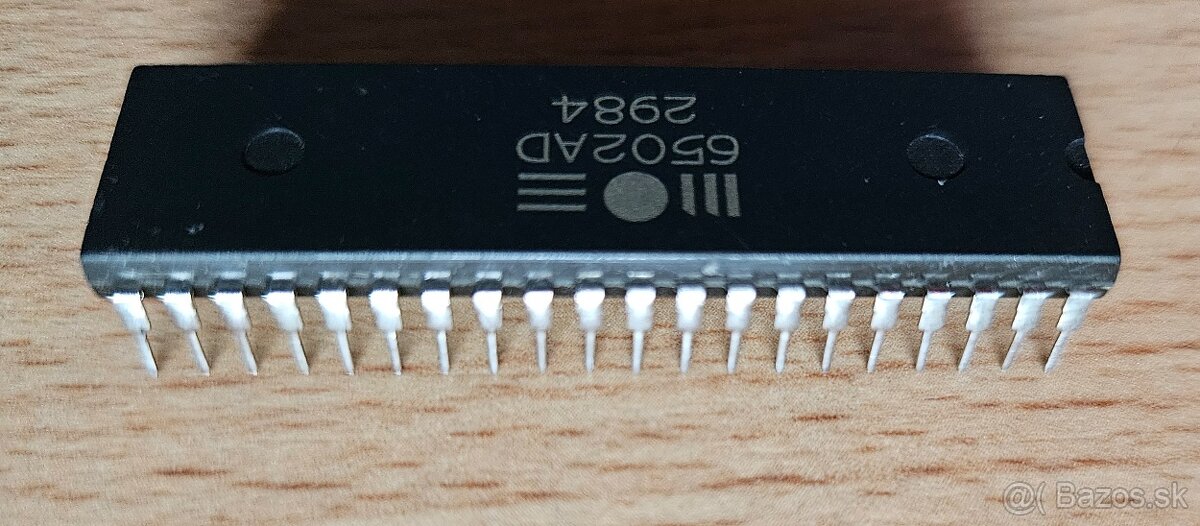 MOS 6502 procesor pre 8-bit floppy Commodore 1541, Atari 810 - 3