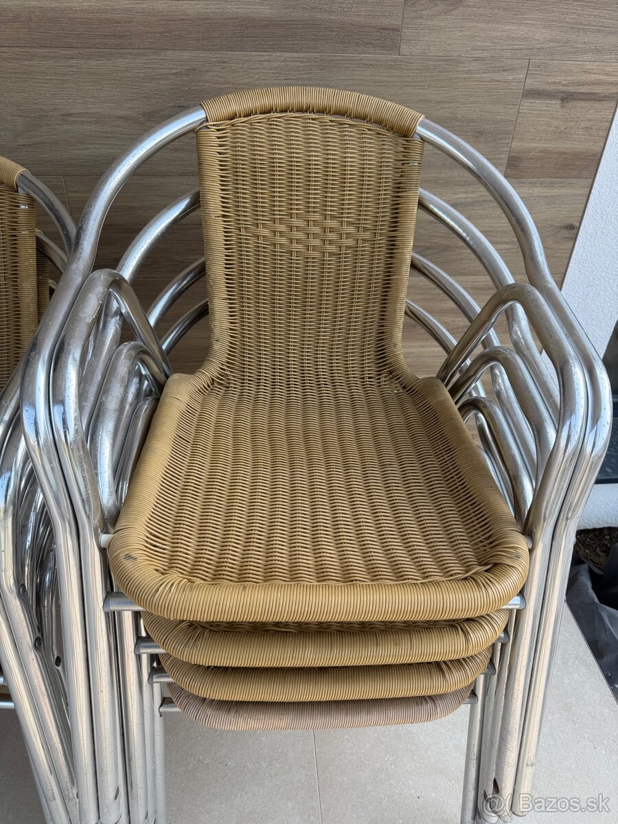 Ratanove sedenie + stol - 3