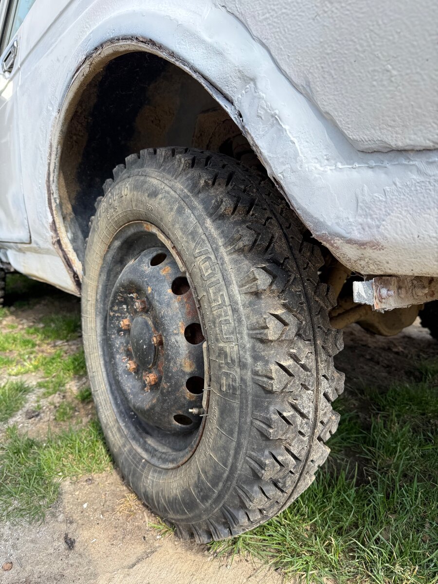 Lada Niva špecial 1,7i - 3