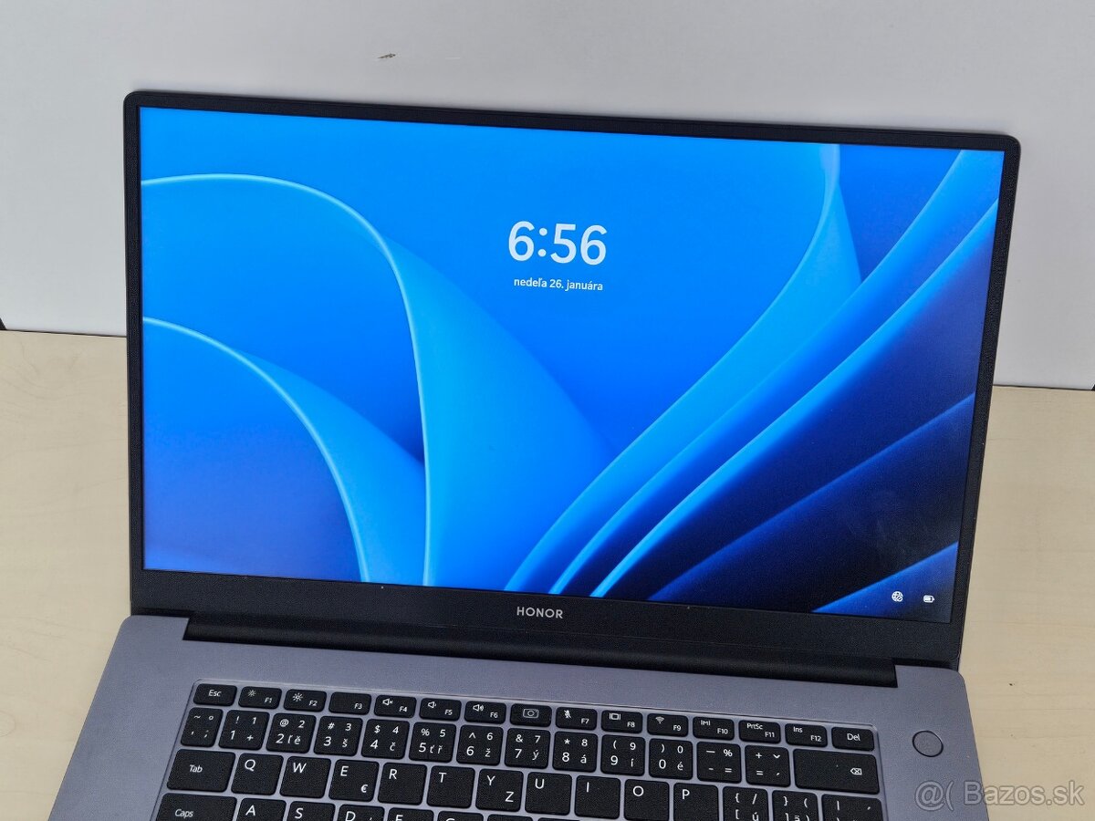 Honor Magicbook 15 8+256GB Strieborný - 3