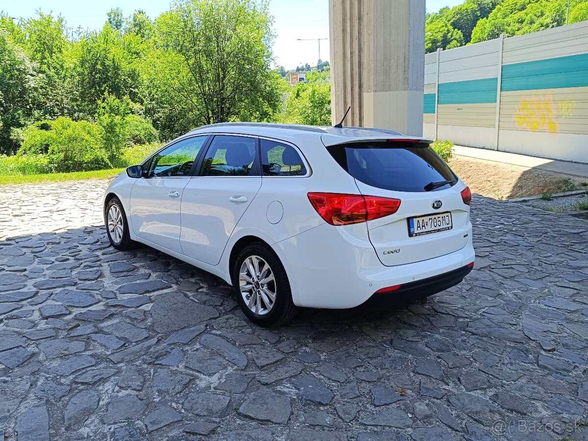 ✳️Kia Ceed SW 1,6 CRDi GOLD 115000 KM NOVÁ TK/EK✳️ - 3