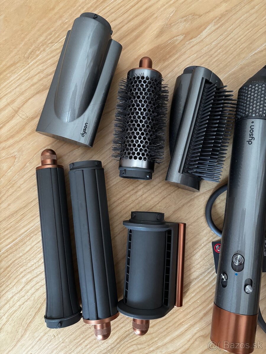 Dyson airwrap - 3