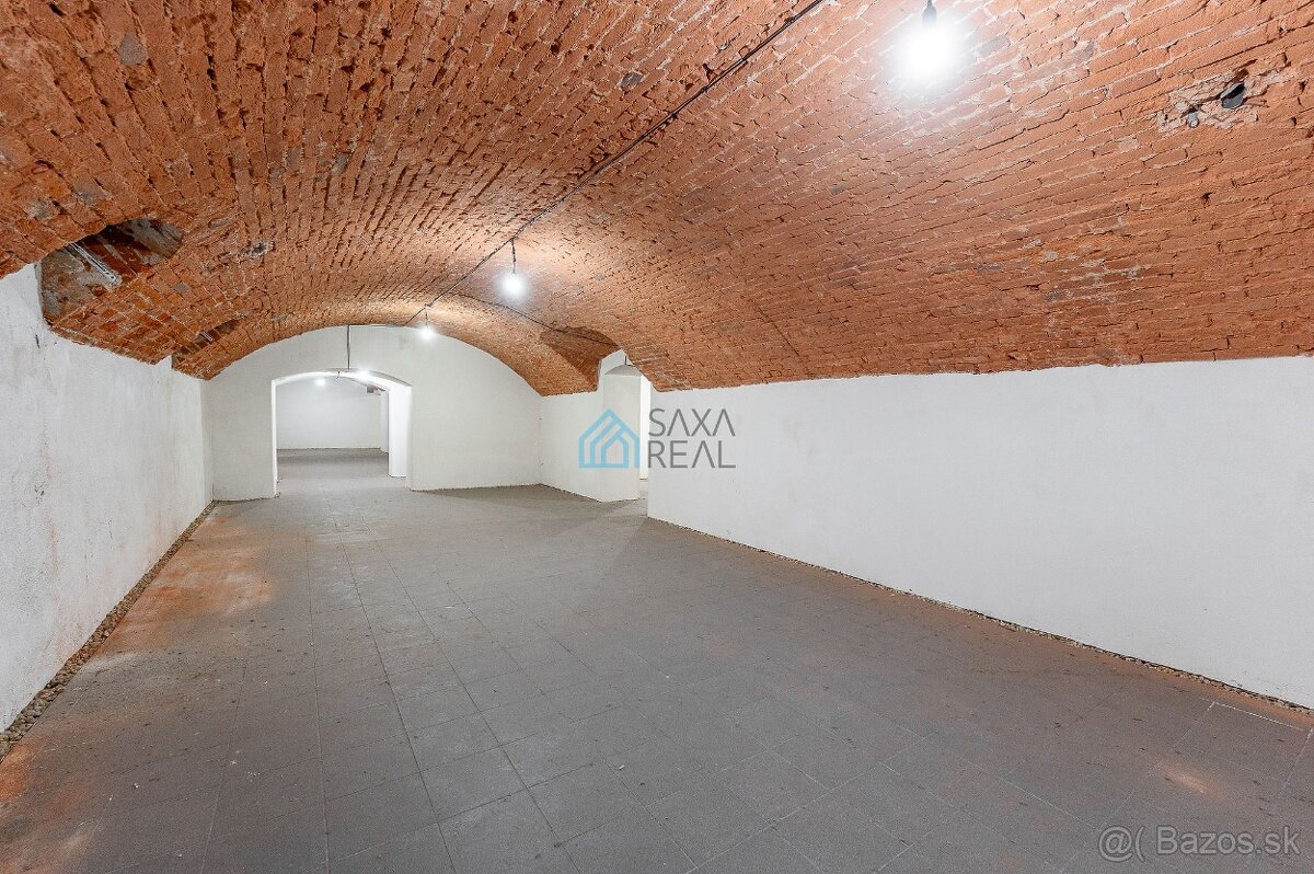 Priestor pre spoločenské akcie, CENTRUM- KE Hlavná ul. - 3