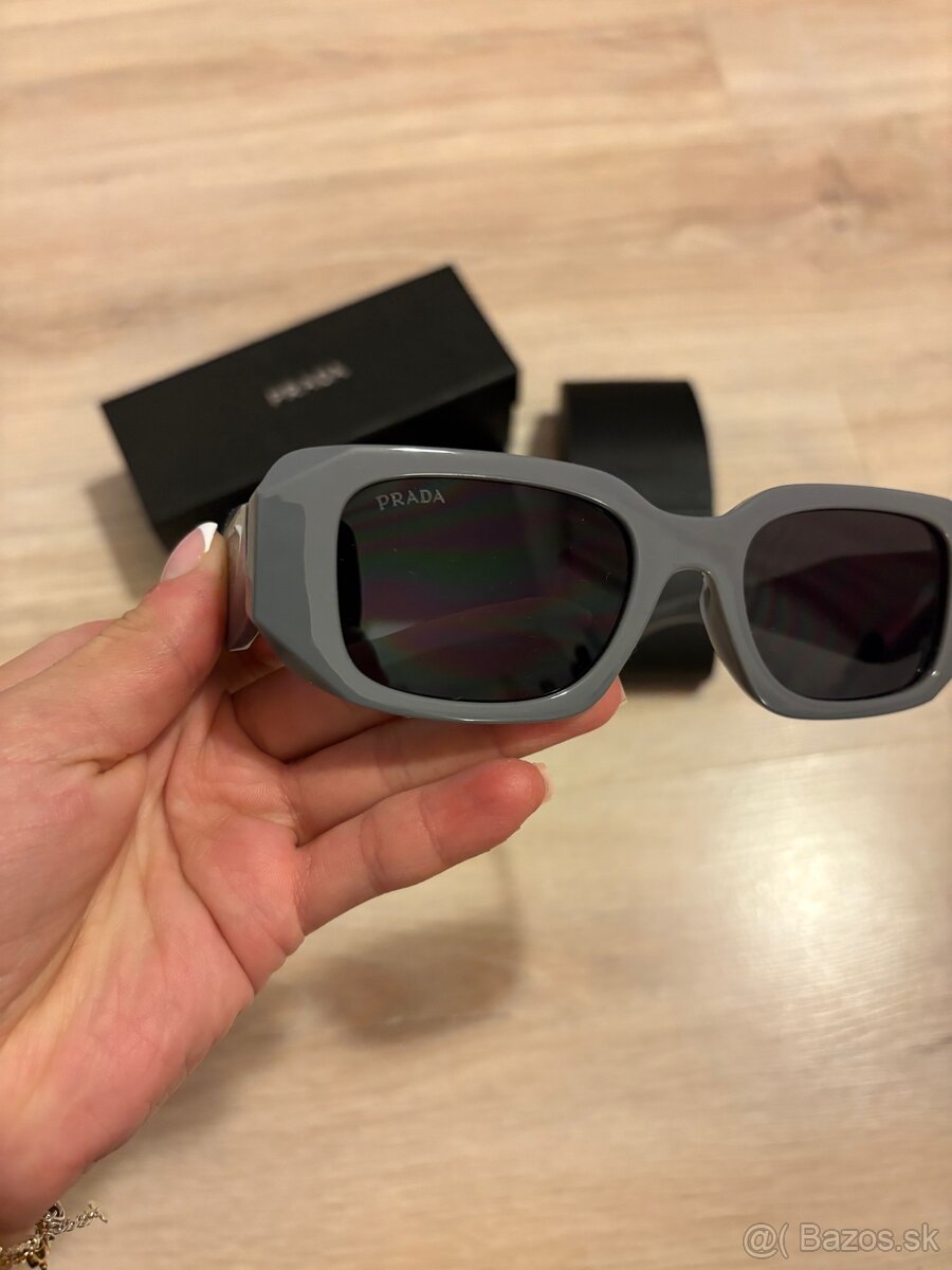 Prada PR 17WS slnečné okuliare - sivé (PR1) - 3