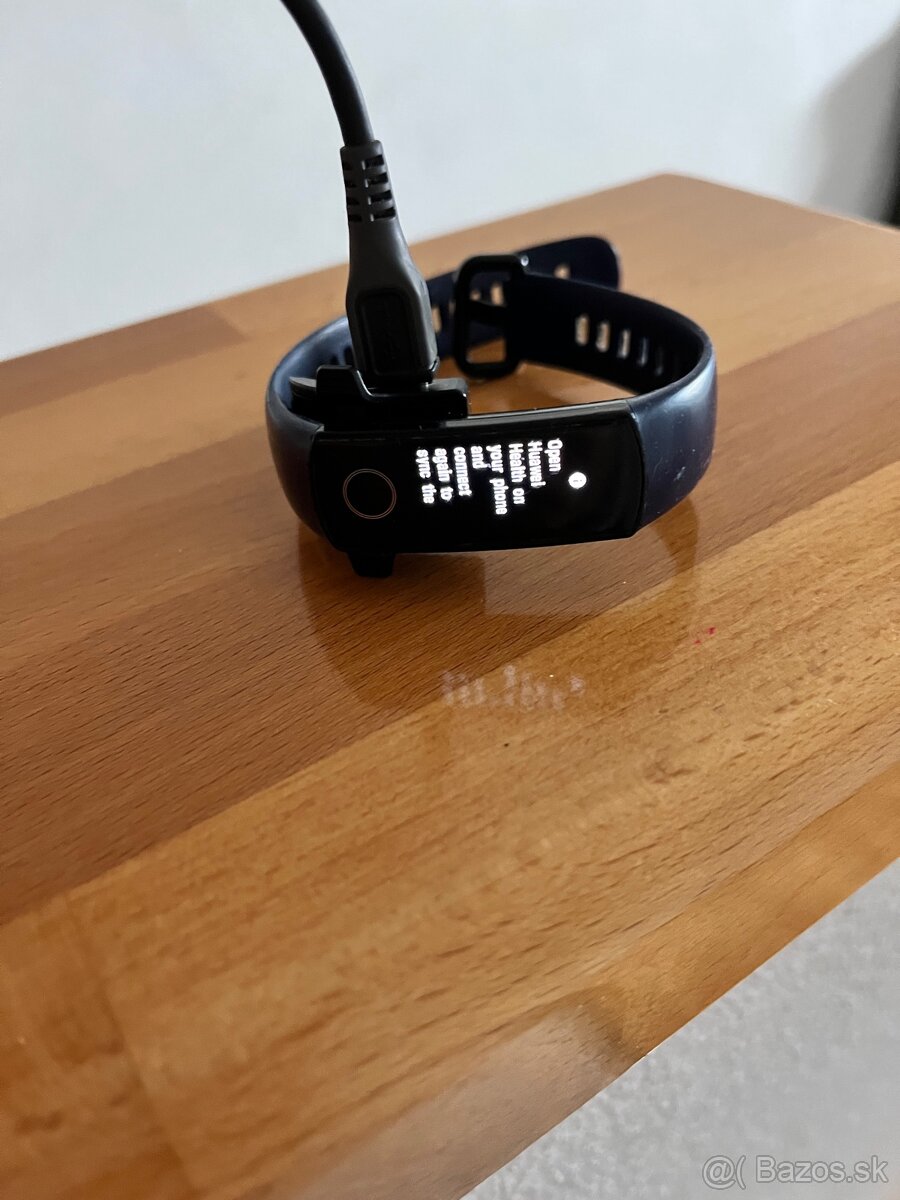 Honor Band 5 vo farbe Midnight Navy. - 3